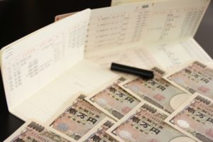 通帳　お金